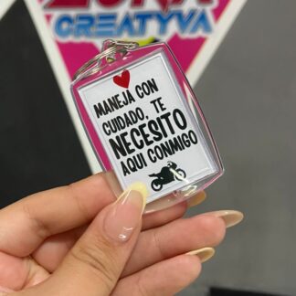 Llavero maneja con cuidado